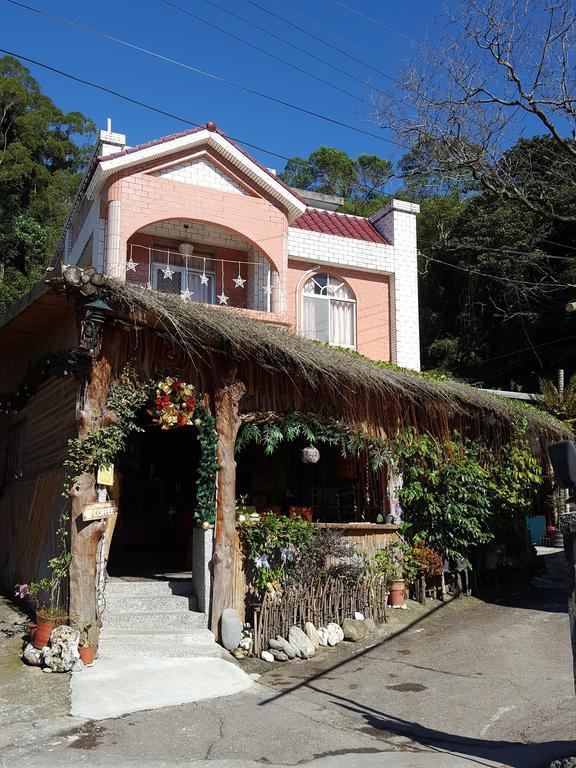 Ethnic Language Coffee B&B Yuli Exterior photo